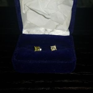 1k Canary Yellow Diamond Screw back Earrings